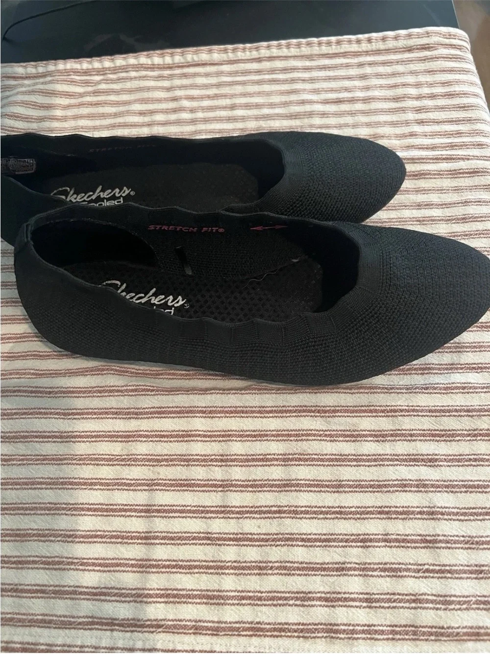 Skechers Black Knit Slip-On Ballet Flats 8.5 - Picture 3 of 5